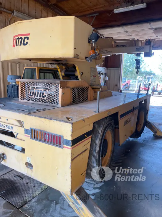 2013 Broderson IC-200-3H