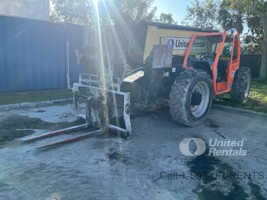 2018 JLG 1055 Forklift