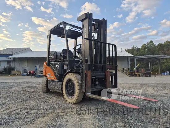 2023 Doosan G25E-7DF Warehouse Forklift