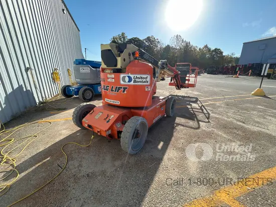 2012 JLG E450AJ Articulating Boom Lift