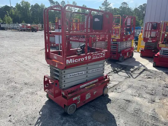 2019 MEC MICRO 19 Scissor Lift
