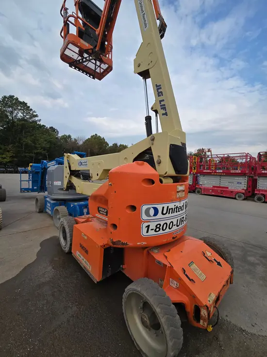 2017 JLG E400AJPN Articulating Boom Lift