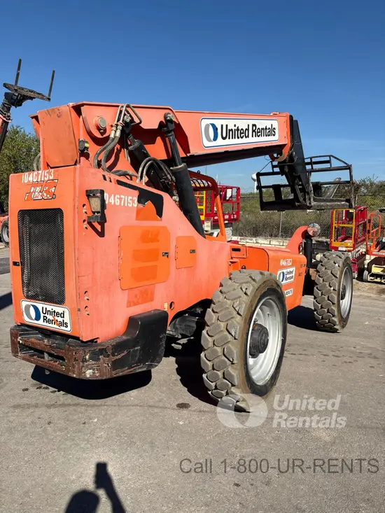 2016 SKYTRAK 8042 Forklift