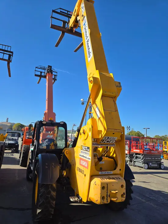 2018 JCB 507-42 Forklift