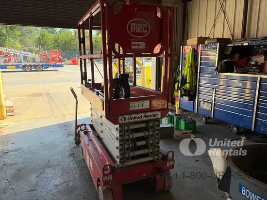 2019 MEC MICRO 19 Scissor Lift