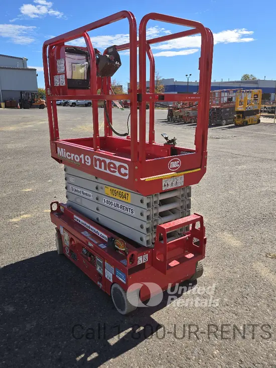 2019 MEC MICRO 19 Scissor Lift