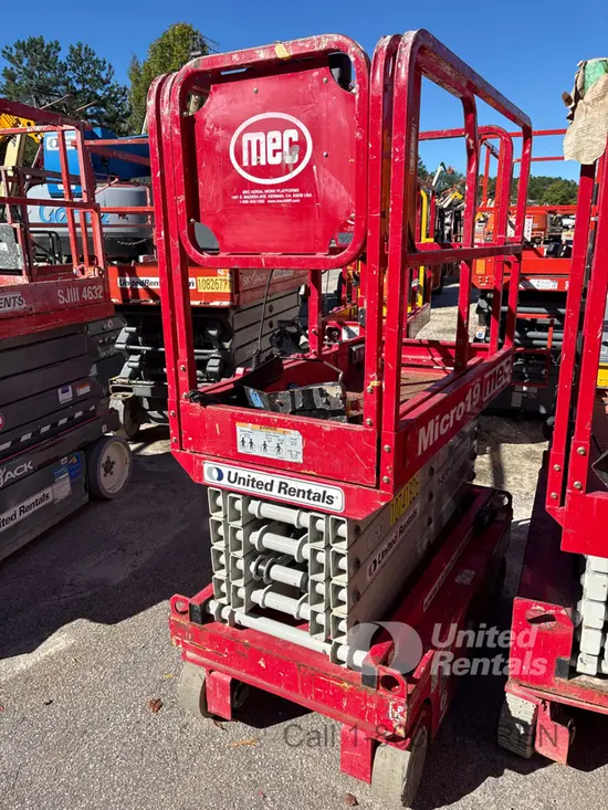 2018 MEC MICRO 19 Scissor Lift
