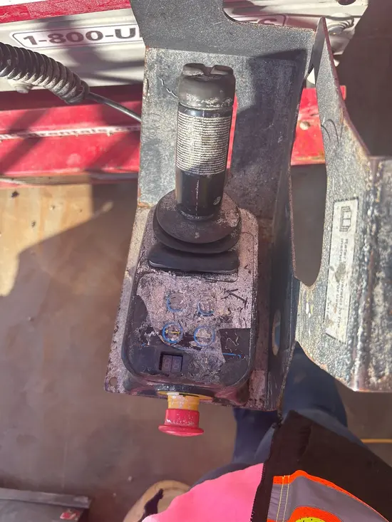 2018 MEC MICRO 19 Scissor Lift