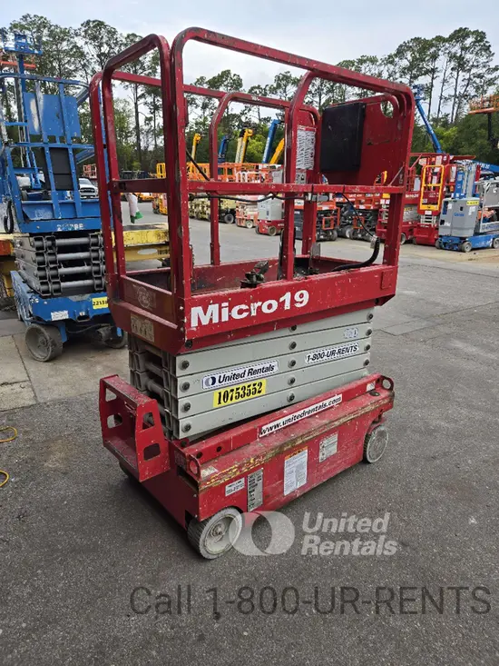2018 MEC MICRO 19 Scissor Lift