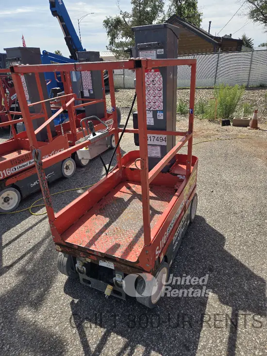 2018 Skyjack SJ16 Self-Propelled One-Person Lift