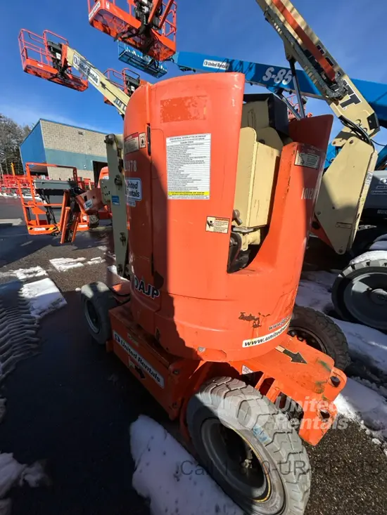 2013 JLG E300AJP Articulating Boom Lift