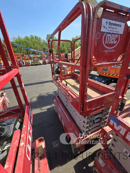 2019 MEC MICRO 19 Scissor Lift