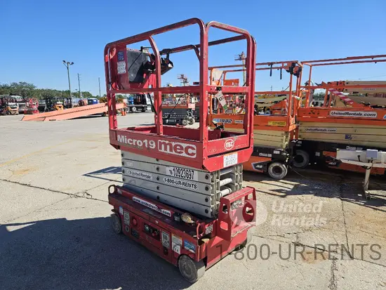 2019 MEC MICRO 19 Scissor Lift