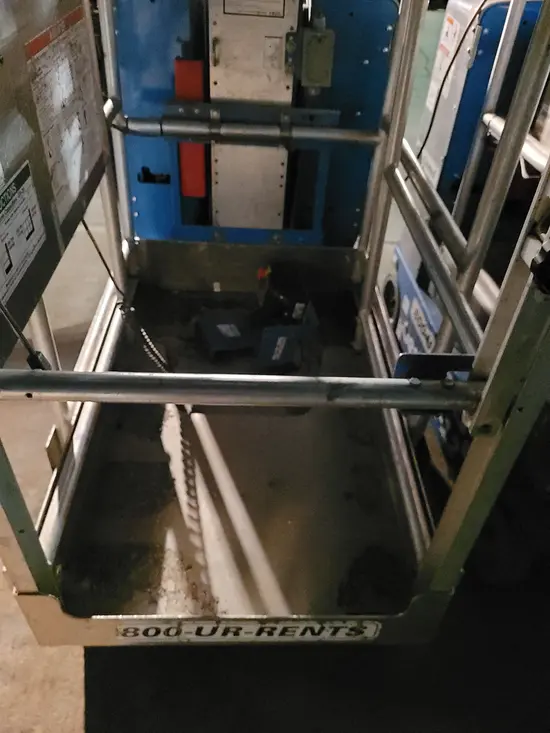 2018 Genie GR-20 Self-Propelled One-Person Lift