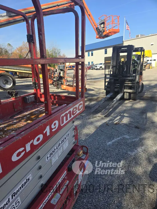 2019 MEC MICRO 19 Scissor Lift