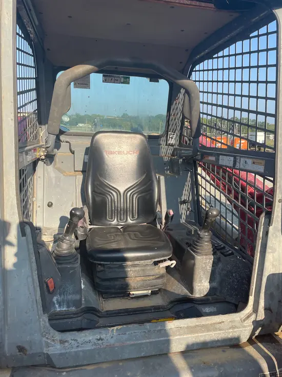 2019 Takeuchi TL12R2-R Track Loader