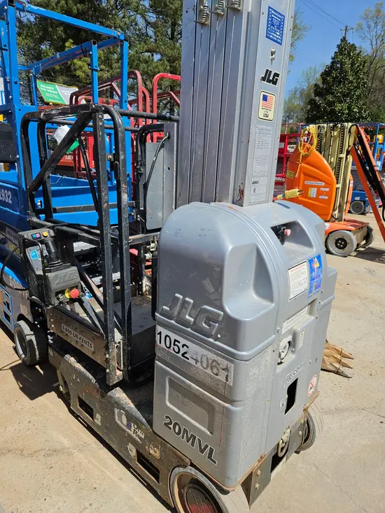 2016 JLG 20MVL Self-Propelled One-Person Lift