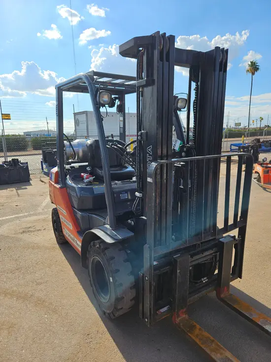 2019 Toyota 8FGU25 Warehouse Forklift
