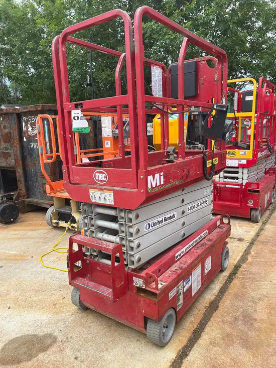 2019 MEC MICRO 19 Scissor Lift