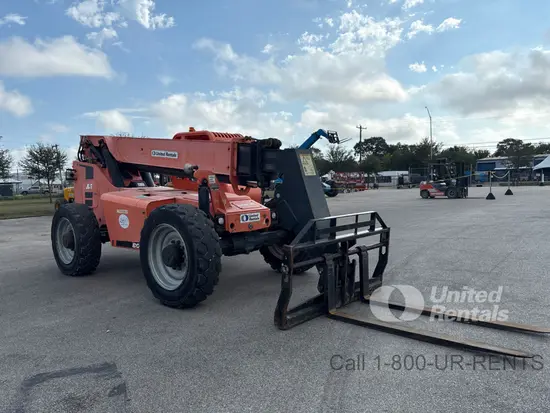 2018 SKYTRAK 8042 Forklift