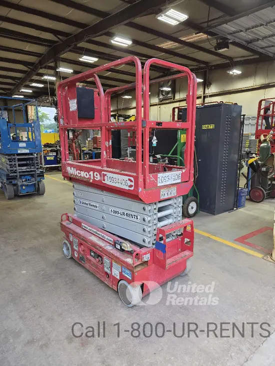 2019 MEC MICRO 19 Scissor Lift
