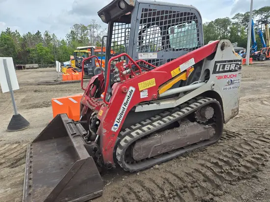 2021 Takeuchi TL8R2R Track Loader