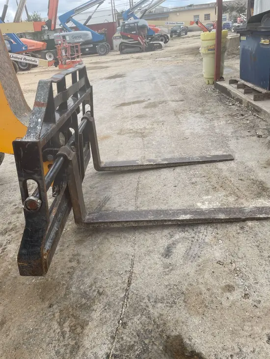 2017 JCB 507-42 Forklift