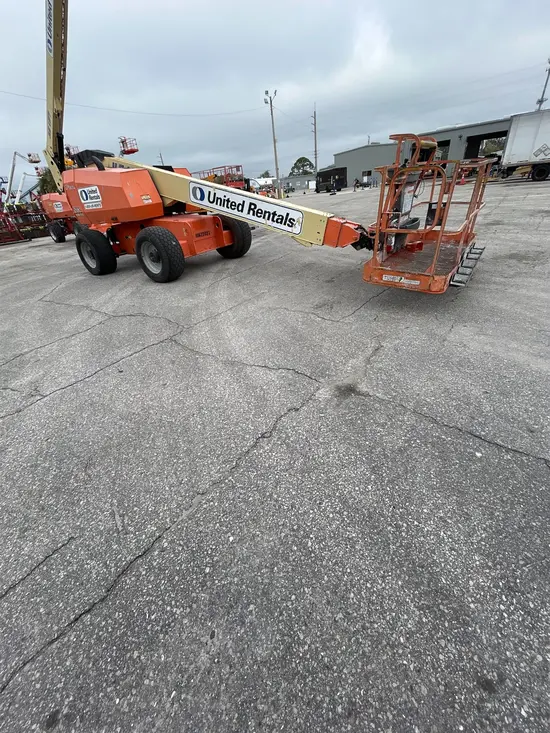 2017 JLG 600S Boom Lift