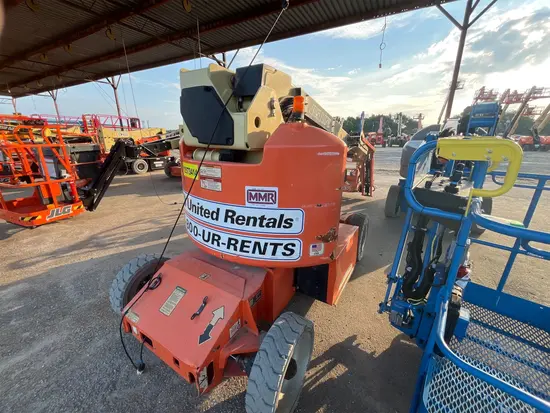 2017 JLG E400AJPN Articulating Boom Lift