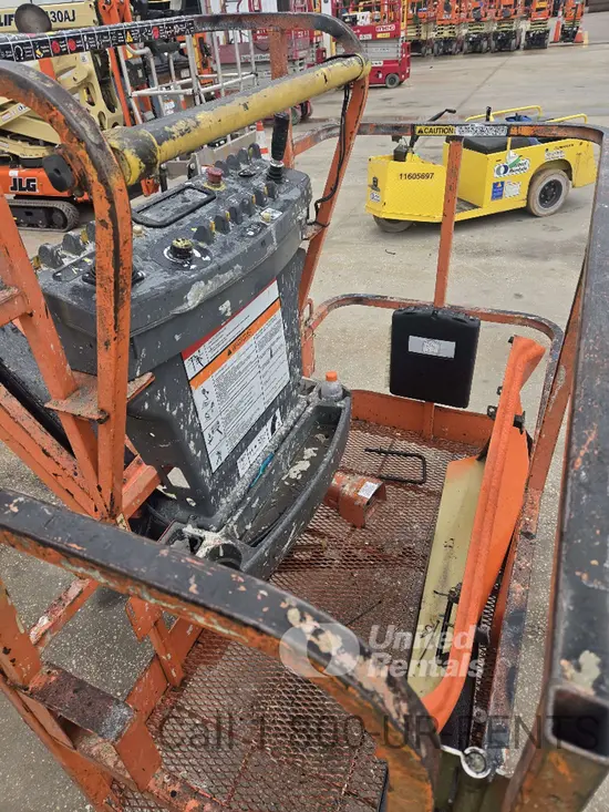2018 JLG E450AJ Articulating Boom Lift