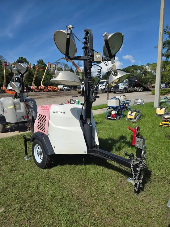 2017 Magnum Pro MLT6SM Portable Light Tower