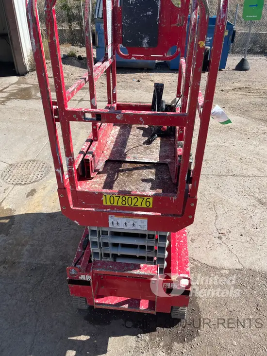 2018 MEC MICRO 19 Scissor Lift