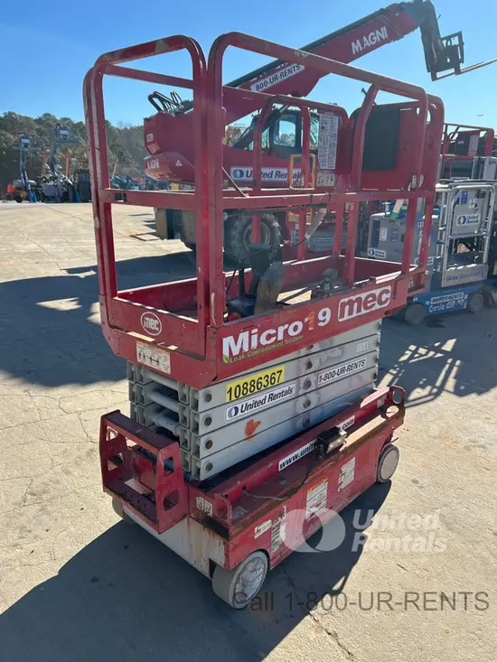 2019 MEC MICRO 19 Scissor Lift