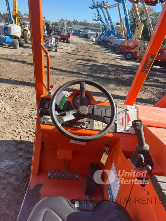 2018 SKYTRAK 8042 Forklift