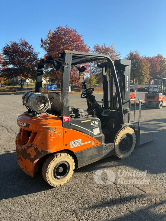 2021 Doosan G25N-7DF Warehouse Forklift