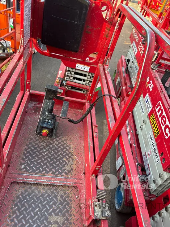2019 MEC MICRO 19 Scissor Lift