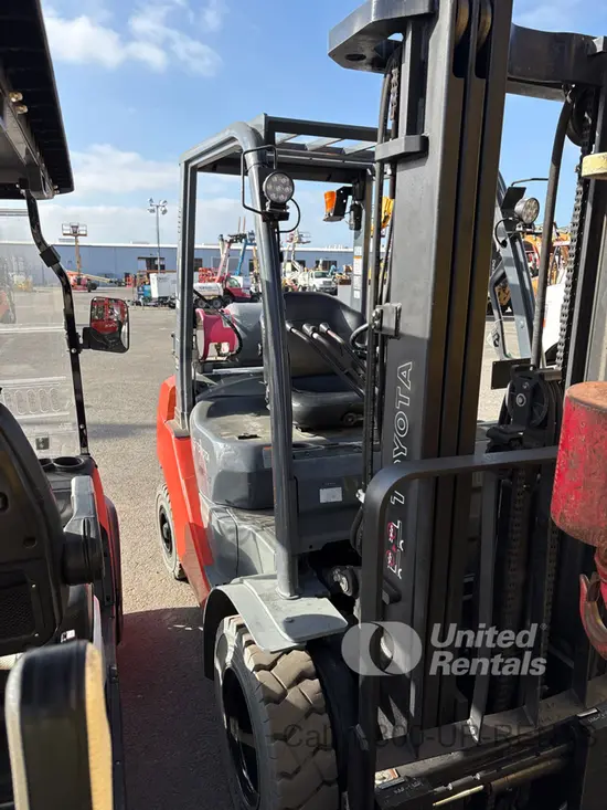 2018 Toyota 8FGU25 Warehouse Forklift