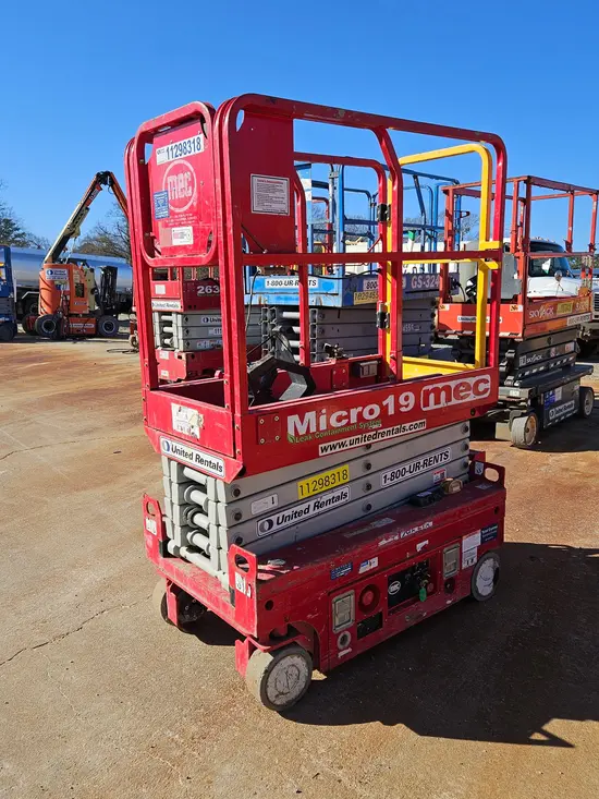 2021 MEC MICRO 19 Scissor Lift