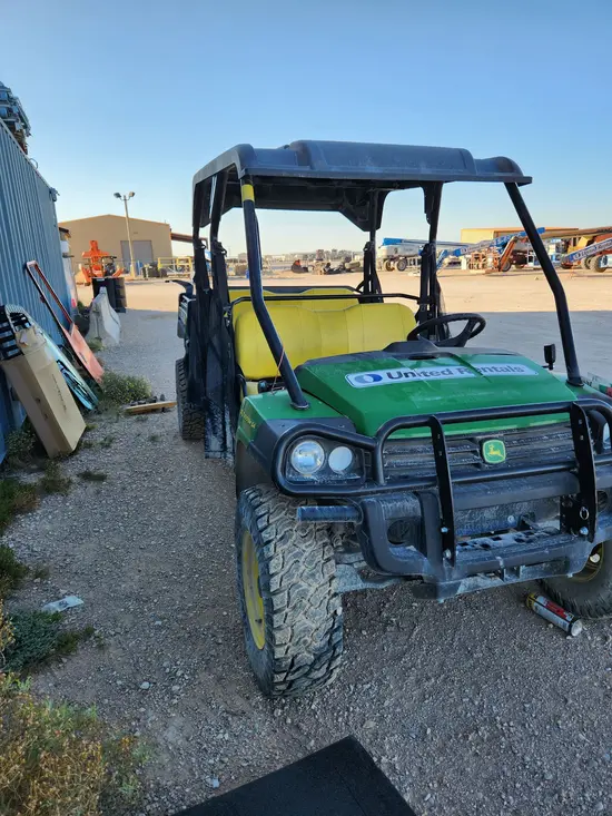 2022 John Deere XUV855M Utility Vehicle