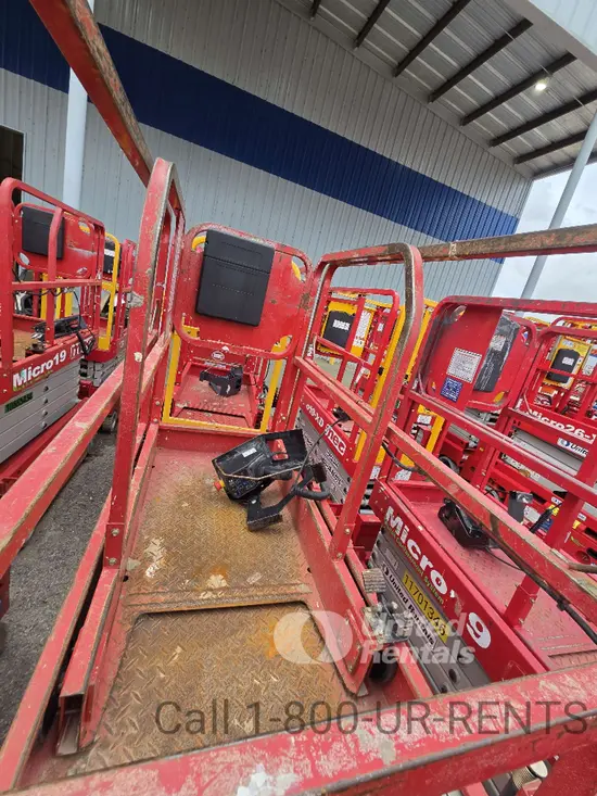 2019 MEC MICRO 19 Scissor Lift