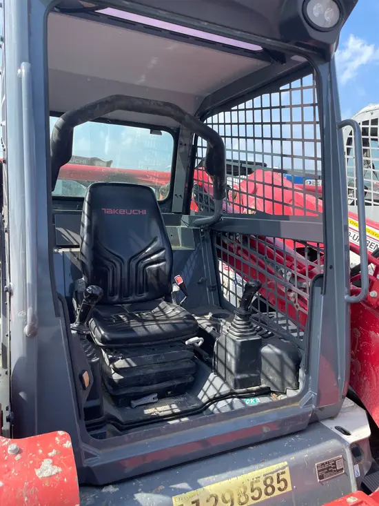 2021 Takeuchi TL10V2-R Track Loader
