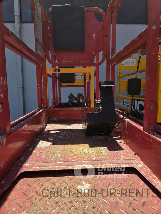2019 MEC MICRO 19 Scissor Lift