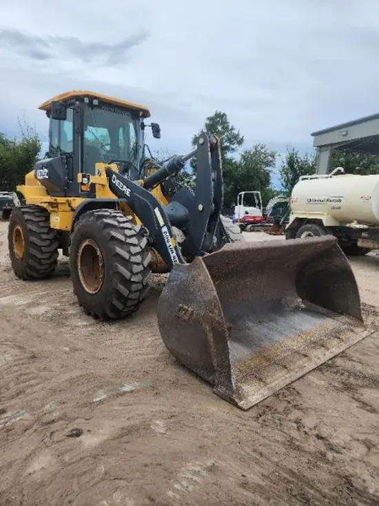 2022 John Deere 544P Wheel Loader
