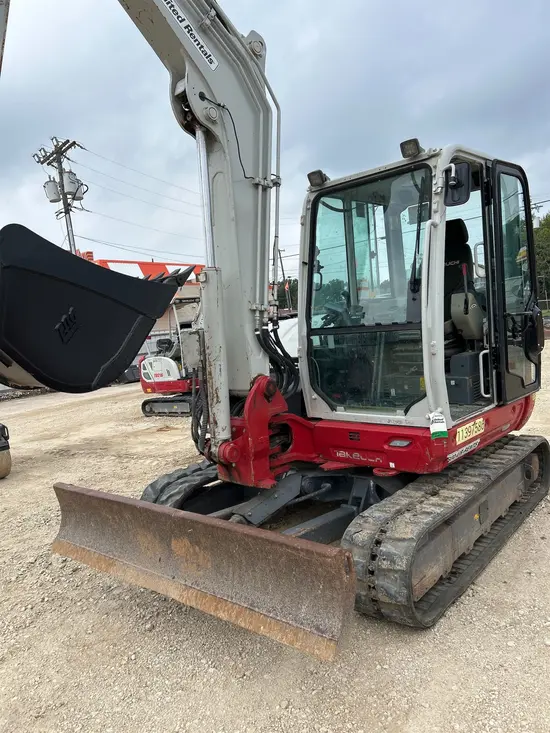 2022 Takeuchi TB370CR Mini Excavator