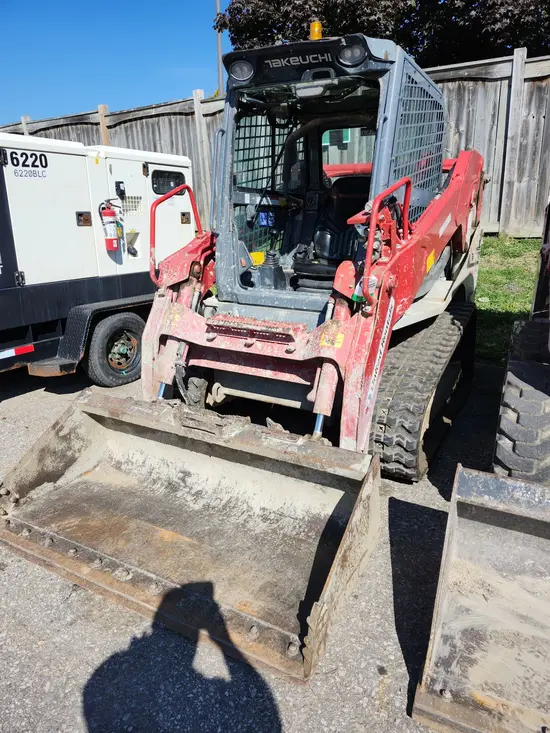 2021 Takeuchi TL10V2-CR Track Loader