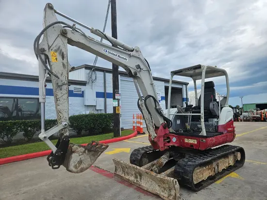 2019 Takeuchi TB250-2R Mini Excavator