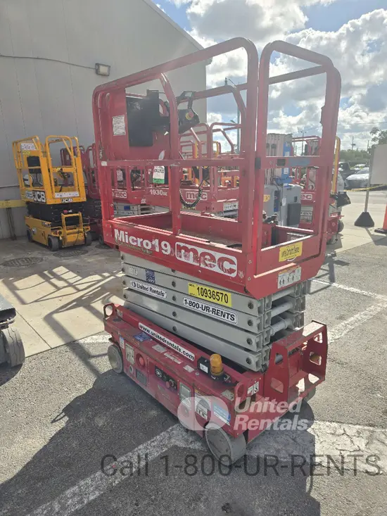 2019 MEC MICRO 19 Scissor Lift