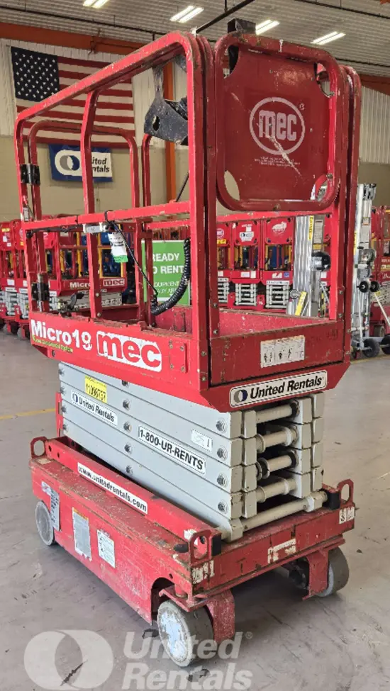 2020 MEC MICRO 19 Scissor Lift