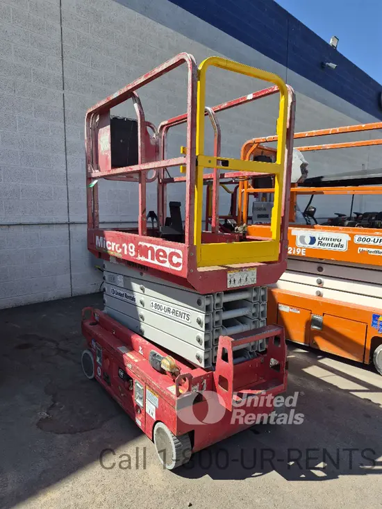 2019 MEC MICRO 19 Scissor Lift