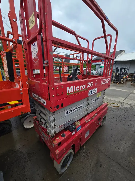 2019 MEC MICRO 26 Scissor Lift